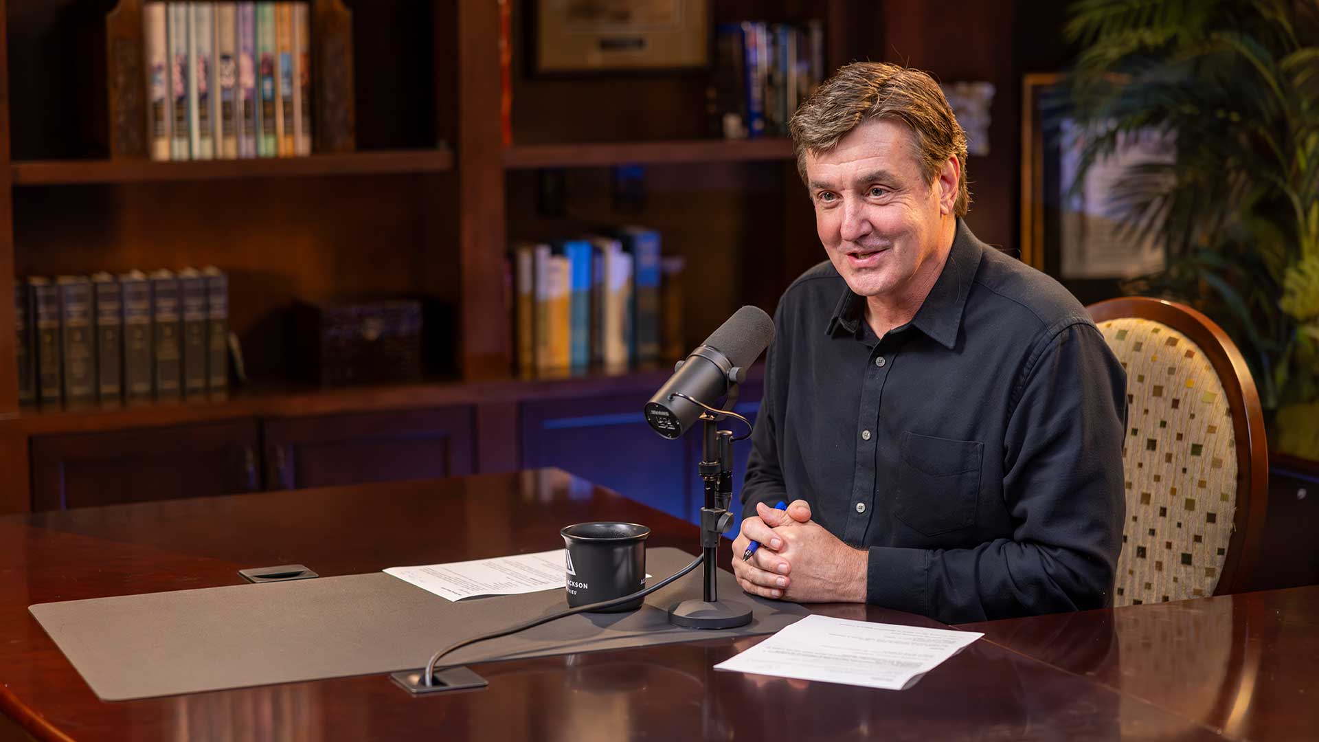 CC-Podcast_Studio_Desk